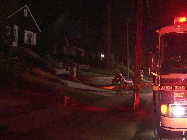 Raleigh house fire displaces two people