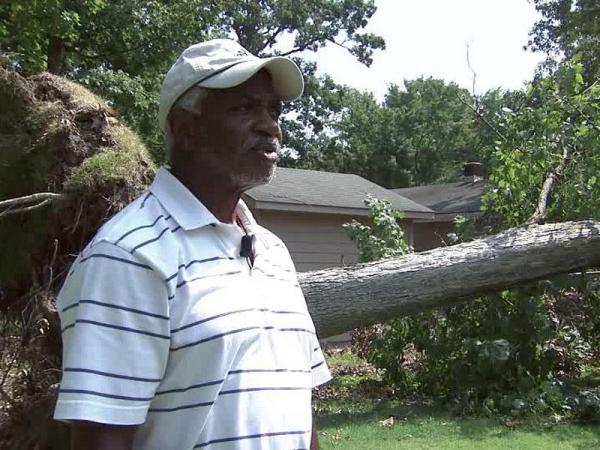 Roanoke Rapids residents fill holiday weekend Irene clean-up