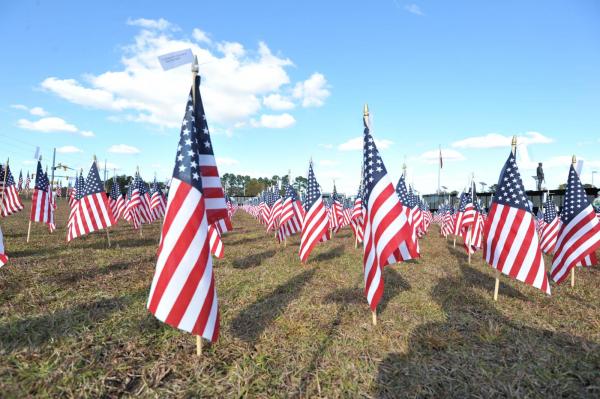 Fayetteville homecoming celebration honors veterans