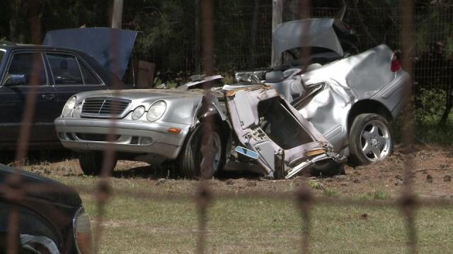 Two die when family's cars collide