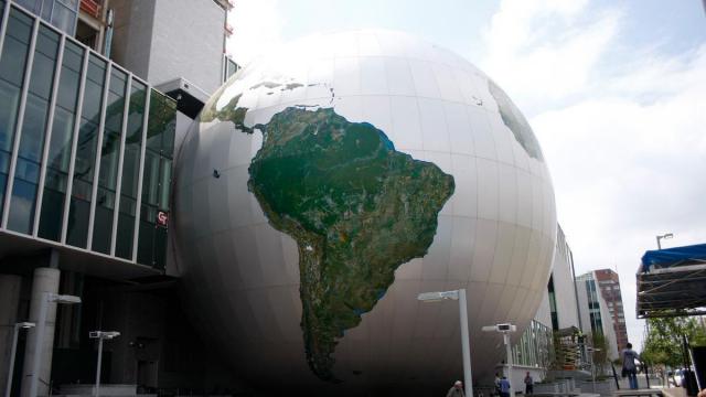 The SECU Daily Planet is part of the new Nature Research Center at the North Carolina Museum of Natural Sciences, which opened on April 20, 2012. 