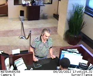 Man robs Fayetteville bank