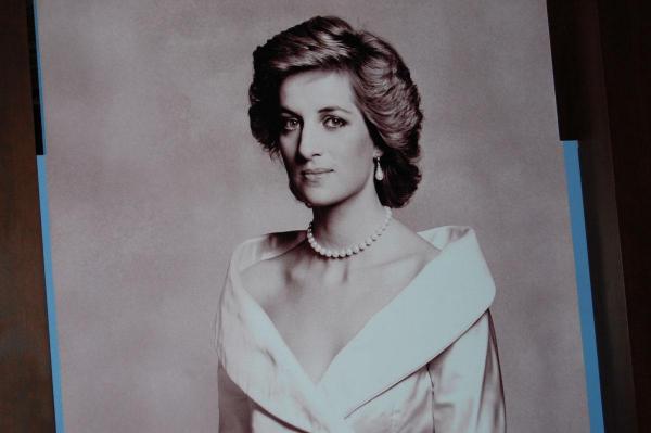 Princess Diana's dresses at Southern Women's Show