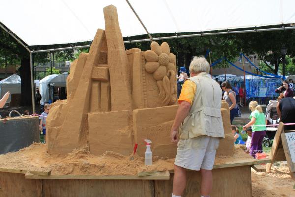 A two day art festival takes over Downtown Raleigh every May. Enjoy sand art, sculpture, live music, crafts for kids, beer, and shopping!