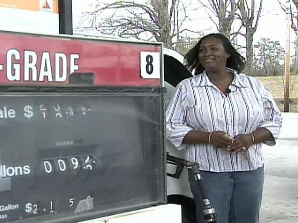 Price War Pushes Down One Town's Fuel Costs