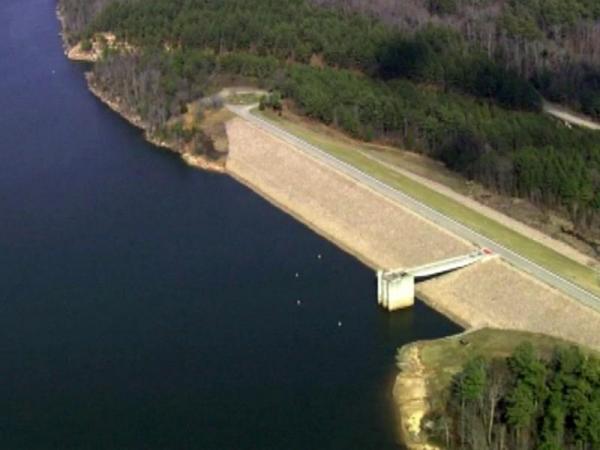 Raleigh official: Falls Lake not affected by nearby well contamination