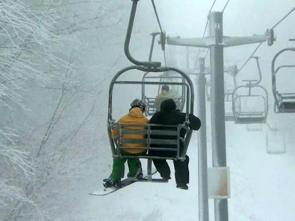 Early snow gives western NC skiers Halloween treat