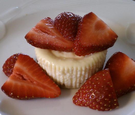Mini strawberry cheesecake