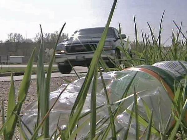 Bill Would Allow People to Swat Litterbugs