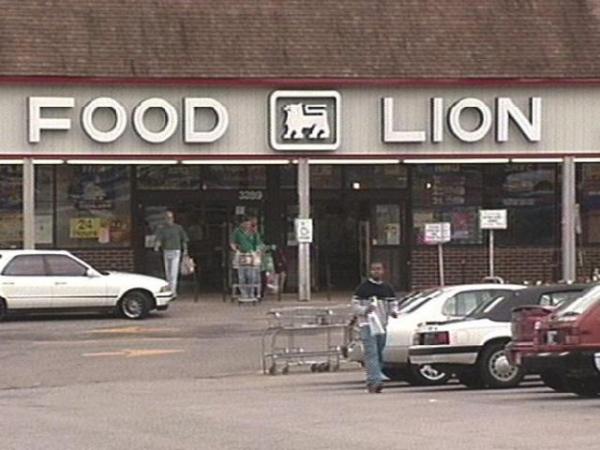 Employees at this food lion will be the subject of a Raleigh police presentation to the grand jury Monday. (WRAL-TV5 News)