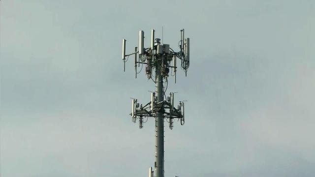 Small cell tower compromise moves ahead
