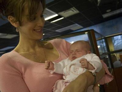 Lynda Loveland Returns from Maternity Leave