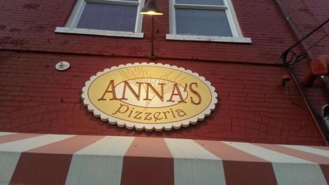 Anna's Pizzeria
