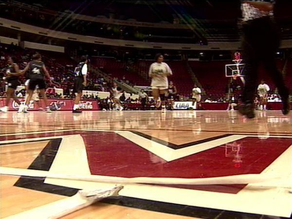 CIAA legends took to the court for a game Saturday.(WRAL-TV5 News)