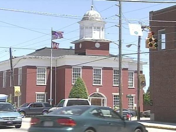 State-Run Town Step Closer to Independence