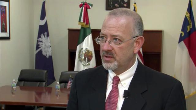 Mexican official advises dealing with consulate, licensed attorneys