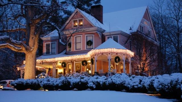 Holiday in the mountains: Asheville B&Bs offer getaway packages