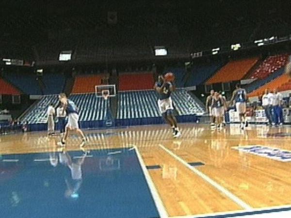 Duke practices in Kentucky's Rupp Arena. 