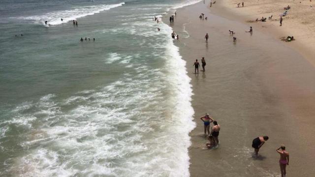 37-year-old drowns along Outer Banks after caught up in wave 