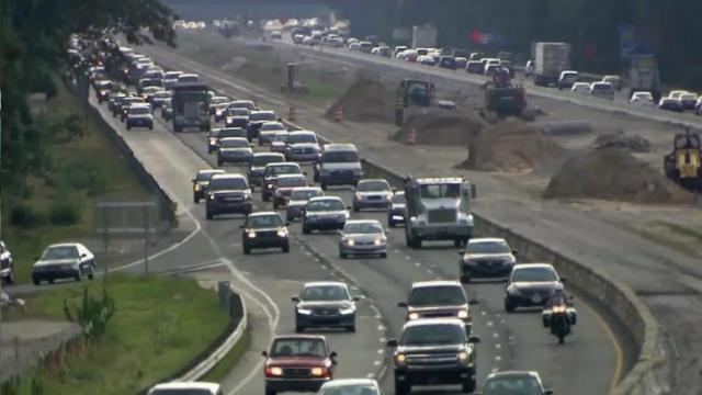 Transportation secretary suggests free lane for I-77