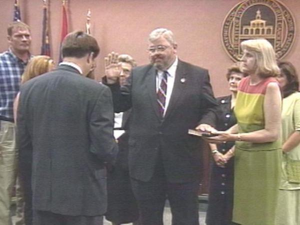 Milo McBryde was sworn in Monday as the new mayor of Fayetteville.(WRAL-TV5 News)