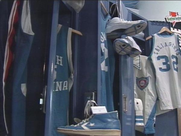 Basketball season is upon us, and a museum at Chapel Hill is capitalizing on hoops fever.(WRAL-TV5 News)