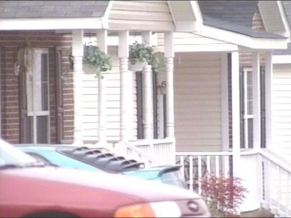 Angry homeowners in Henderson claim they were sold flimsy houses with dangerous fixtures.(WRAL-TV5 News)