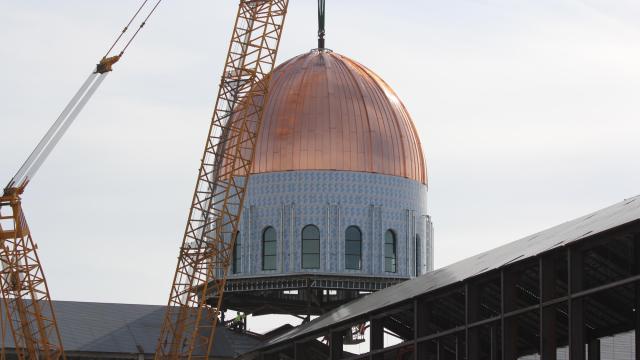 Cathedral dome rises with sun in Raleigh Thursday