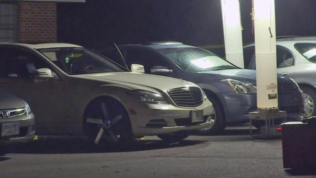 Man dies after shooting in Fayetteville