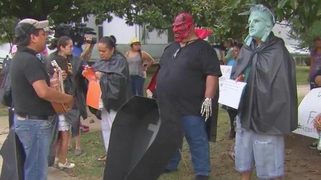 Anti-deportation group protests at Governor's Mansion in Raleigh