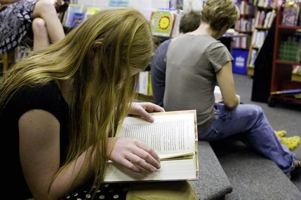 Libraries kick off summer reading programs