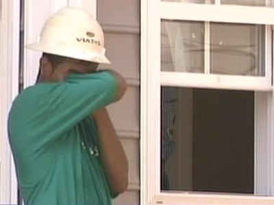 Outdoor Workers Cope With Hot Temperatures