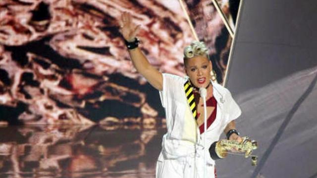 Pink delivers empowering speech at VMAs
