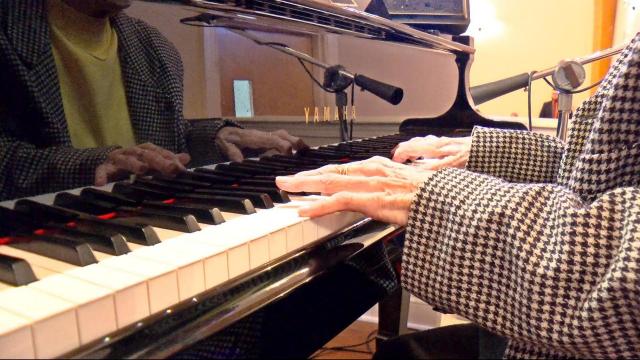 Talking Tech: Learn to play the piano with these apps
