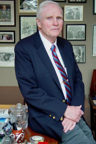 Brendan Byrne, Former New Jersey Governor, Is Dead at 93