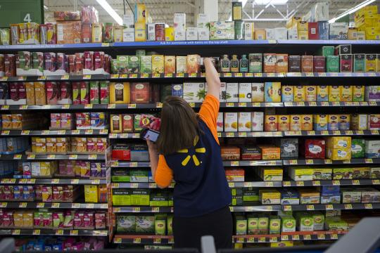 Walmart’s Bumpy Day: From Wage Increase to Store Closings