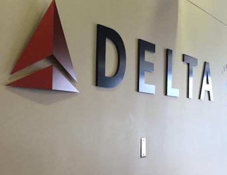 Delta pilot gets 10 months in jail for coming to work under the influence