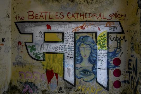 Rebuilding on the Beatles, an Ashram in India Hopes for Revival