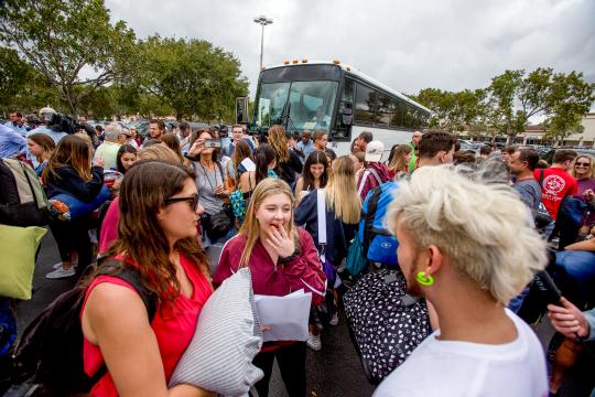 As Florida Students Head to State Capital, Lawmakers Fail to Take Up Assault Rifle Bill
