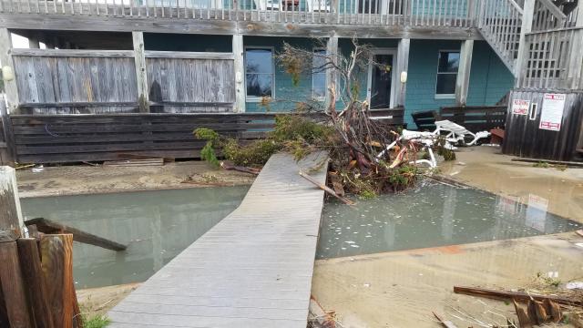 Nor'easter reaches Outer Banks homes