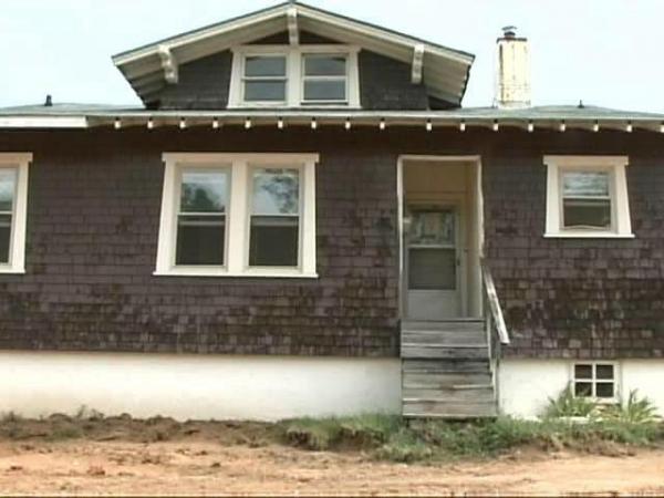 Preservationists Save Historic Wake Forest House