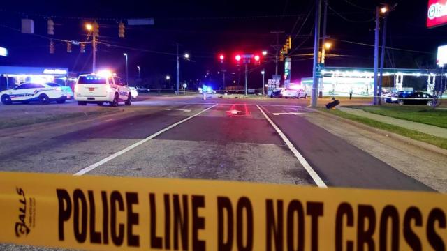 Two die after police chase, crash in Fayetteville