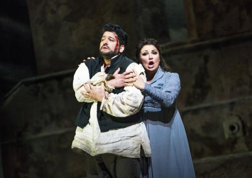 Review: Anna Netrebko Emerges as a Powerful New Tosca at the Met
