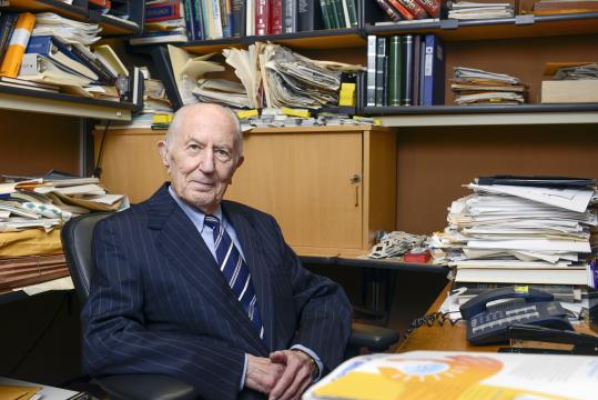 RESTRICTED -- Dr. Donald Seldin, Who Put a Medical School on the Map, Dies at 97