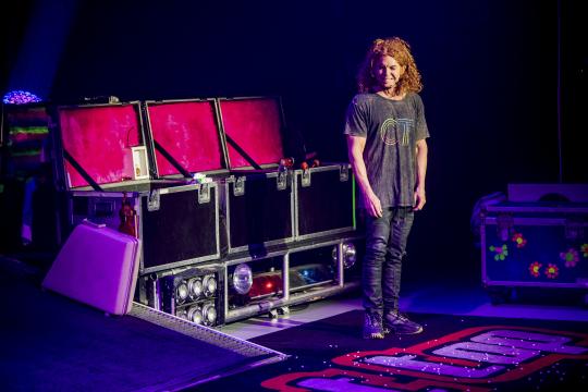 How Carrot Top Wins in Vegas (Yes, He Can Be Funny)