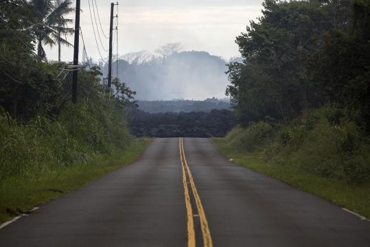 Another Eruption Shatters Quiet in a Hawaii ‘Ghost Town’