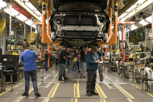 GM Says New Wave of Trump Tariffs Could Force U.S. Job Cuts