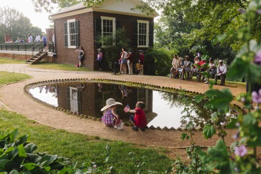 Immigrants Take Oath at Monticello, Feeling the Weight of the Past