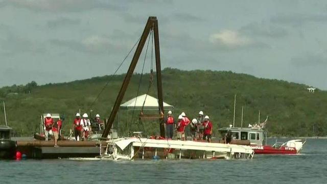 Raw: Officials pull sunken duck boat from lake