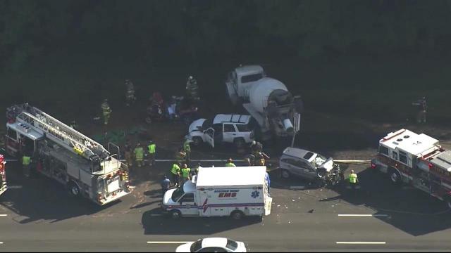 Sky 5 flies over multi-vehicle crash in Raleigh